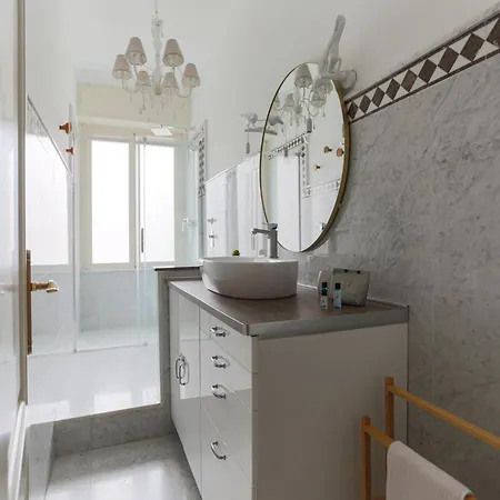 The Best Rent - Bright Two-bedroom In Central Station Area Appart hôtel *